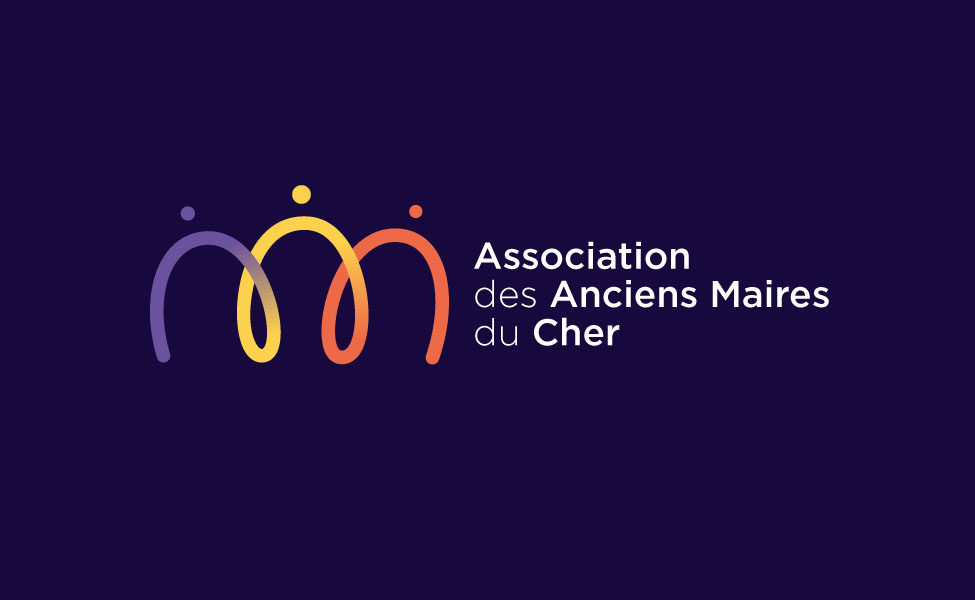 Logo, identité visuelle, affiche, flyer pour l'Association des Anciens Maires du Cher.<br />
Nicolas LÉONARD, Graphiste freelance, illustrateur et motion designer.